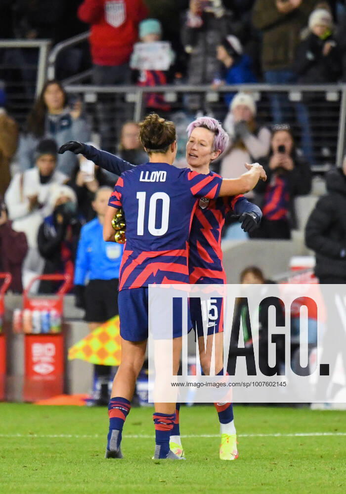 SAINT PAUL, MN - OCTOBER 26: United States forward Carli Lloyd (10) hugs United States forward Megan Rapinoe (15) before leaving the pitch for her final time as she retired after a friendly soccer match between Korea Republic and the United States on Oct 26, 2021 at Allianz Field in Saint Paul, MN. (Photo by Nick Wosika Icon Sportswire) SOCCER: OCT 26 Women s - USA v Korea Icon2021102642