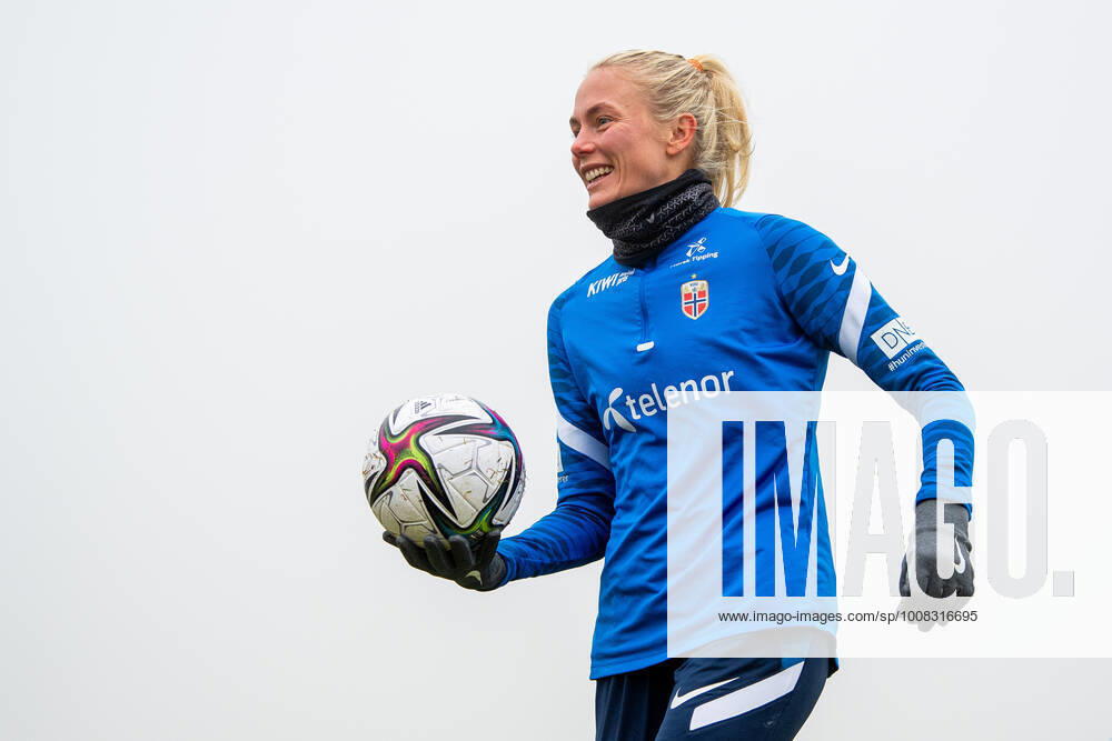 Guro Bergsvand of the Norwegian women s national football team during a training session on November 28, 2021 in Yerevan Photo Vegard Grott BILDBYRAN kod VG VG0206 bbeng fotboll football soccer fotball vm kval kval fifa women s world cup qualifier qualifier träning practice training training norge norway dam armenia yerevan,