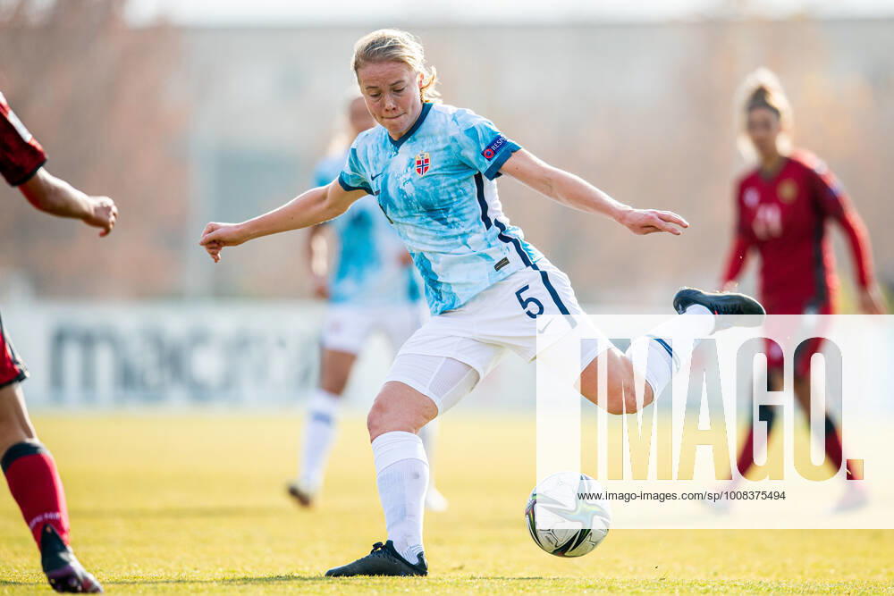 Julie Blakstad of Norway during the FIFA Womens World Cup Qualifier football match between Armenia and Norway on December 1, 2021 in Yerevan Photo Vegard Grott BILDBYRAN kod VG VG0209 bbeng fotball soccer football fotboll fifa world cup qualifiers vm qualification kvinnor vm kvalik landskamp dam norge norway armenia jerevan arena,