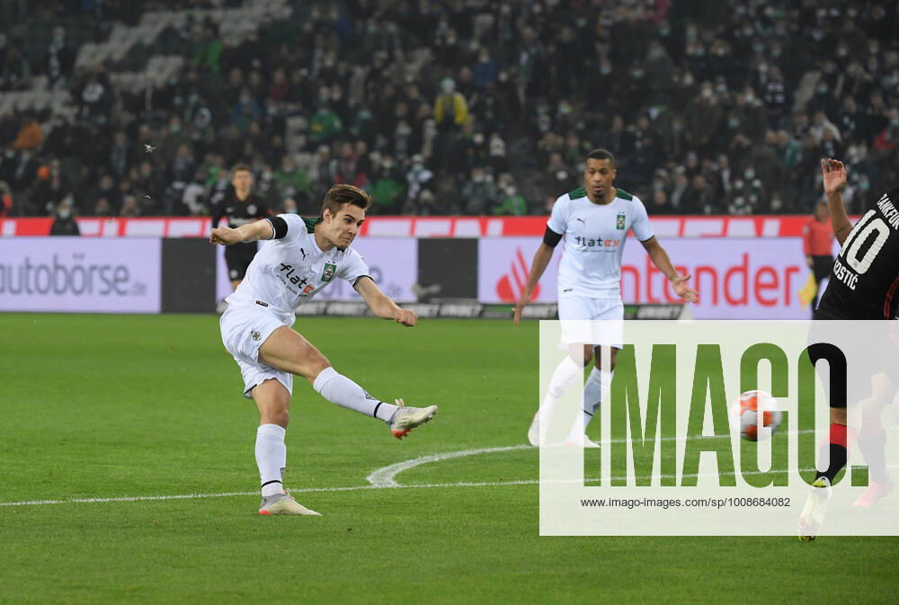 DFL regulations prohibit any use of photographs as image sequences and or quasi-video.