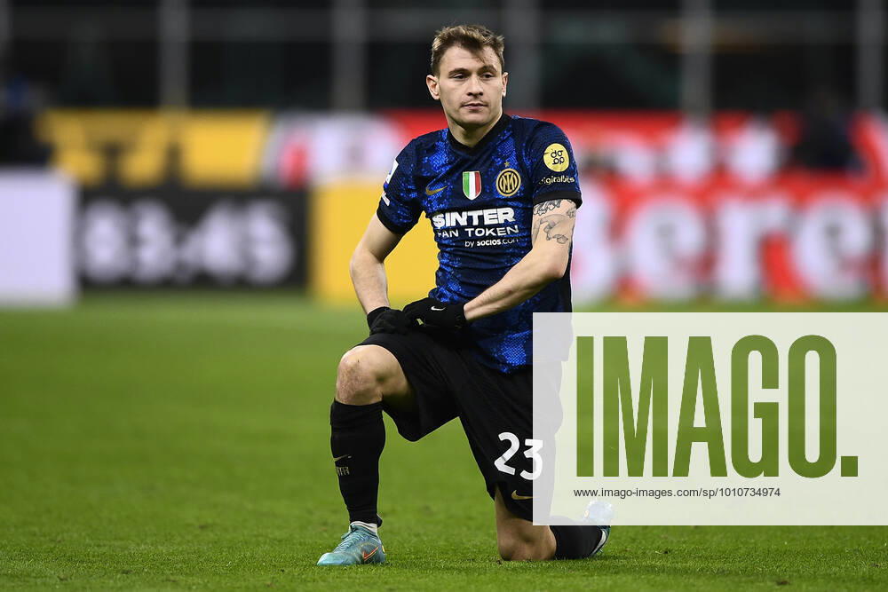 FC Internazionale v ACF Fiorentina - Serie A Nicolo Barella of FC Internazionale looks dejected during the Serie A football match between FC Internazionale and ACF Fiorentina. Milan Italy