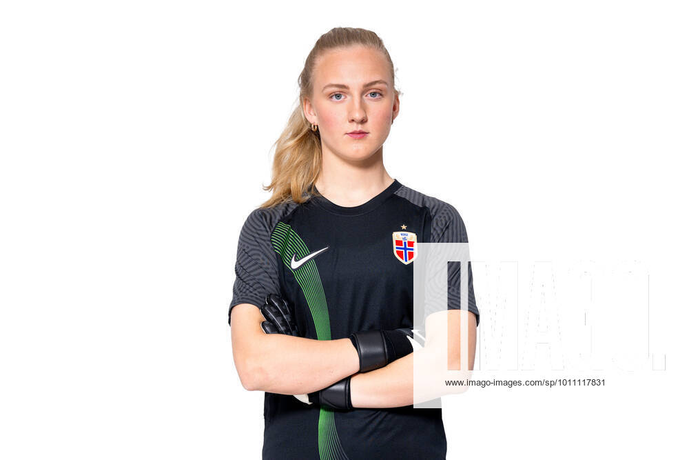 Goalkeeper Sunniva Skoglund of the Norwegian womens national football team poses for a portrait on April 4, 2022 in Oslo Photo Vegard Grott BILDBYRAN kod VG VG0262 bbeng fotball fotboll football norge norway a kvinnor portrett porträtt portraits dam,