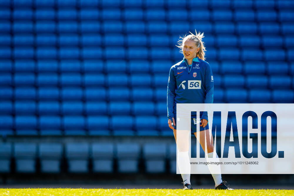 Thea Bjelde of the Norwegian women s national football team during a training session on April 11, 2022 in Oslo Photo Vegard Grott BILDBYRAN kod VG VG0265 bbeng fotboll football soccer fotball vm kval kval fifa women s world cup qualifier qualifier träning practice training training norge norway Lady,