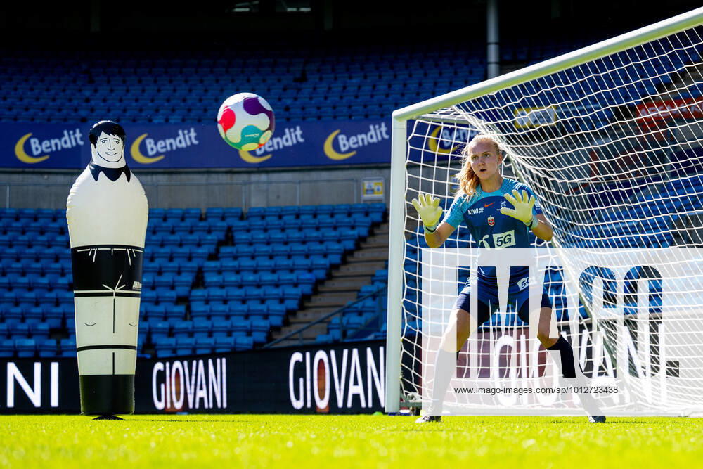 Goalkeeper Sunniva Skoglund of the Norwegian women s national football team during a training session on June 20, 2022 in Oslo Photo Vegard Grott BILDBYRAN kod VG VG0301 bbeng fotboll football soccer fotball träning practice training training norge norway dam precamp,