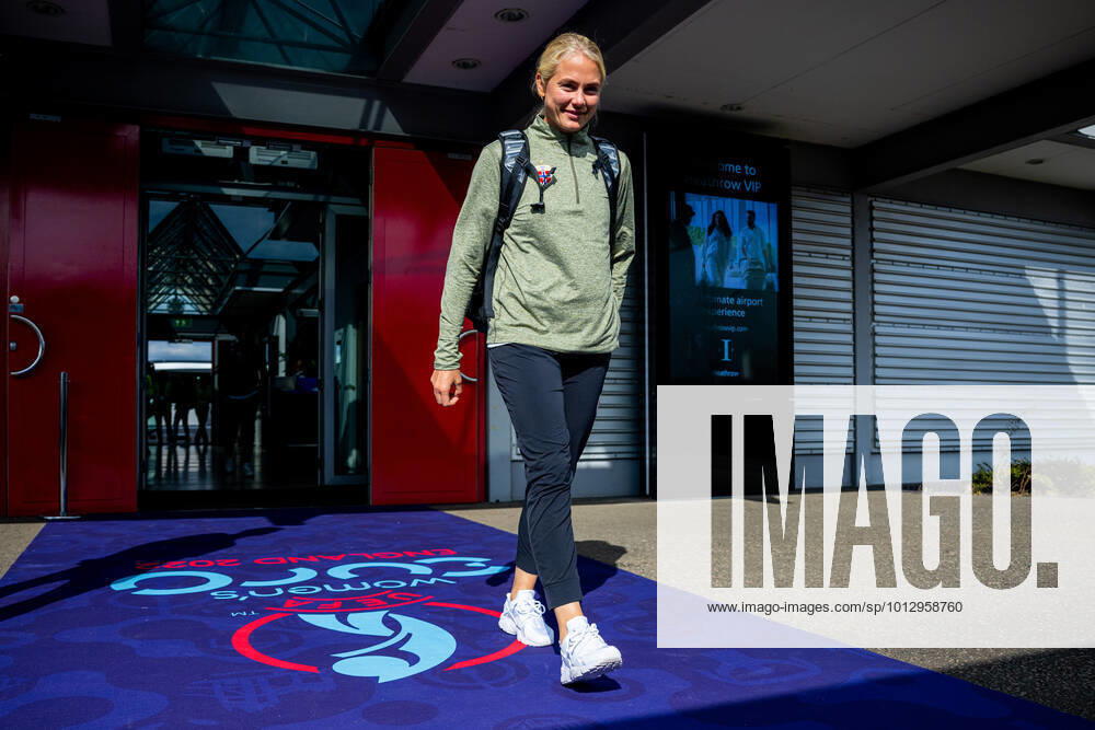 Guro Bergsvand of the Norwegian women national s national football team arrives at Heathrow Airport ahead of the UEFA Women s Euro on July 3, 2022 in London Photo Vegard Grott BILDBYRAN kod VG VG0307 bbeng fotball fotboll football uefa euro em kvinnor women dam norge norway travel,