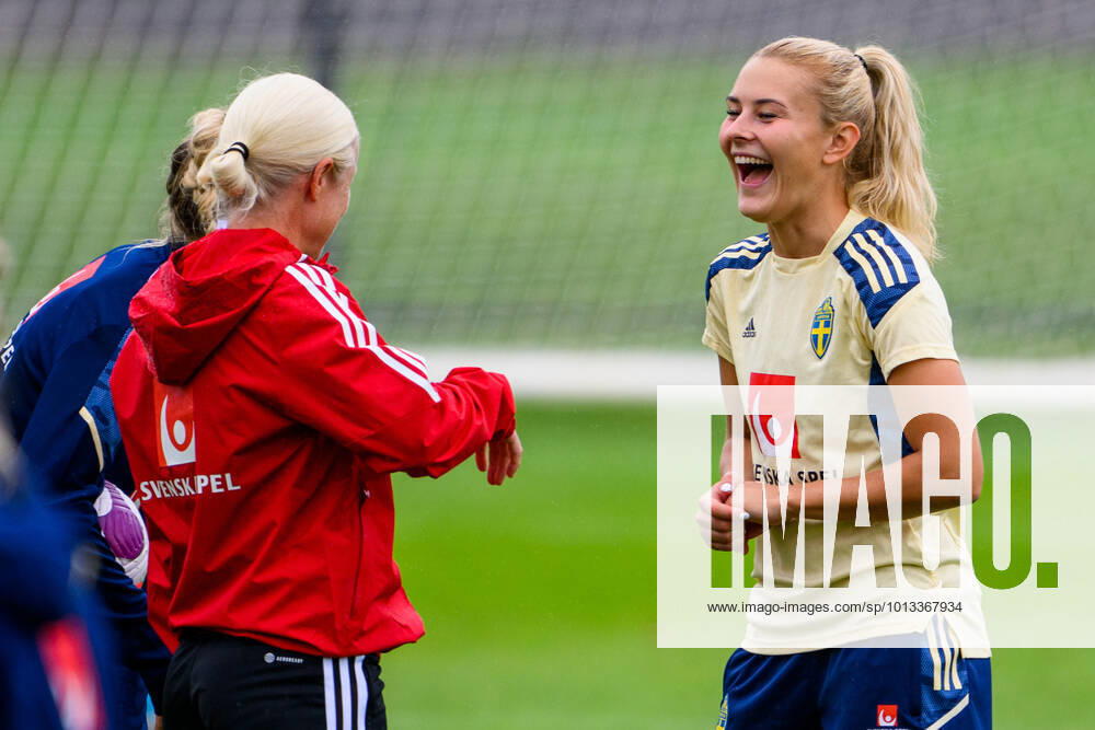 Amanda Nilden of the Swedish womens national football team at a training session during the UEFA Womens Euro 2022 Championship on July 24, 2022 in Chester Photo Ludvig Thunman BILDBYRAN code LT LT0390 football football soccer fotball fotbols em europamaesterskap em uefa womens euro training practice training sweden sweden day 19 lady bbeng,
