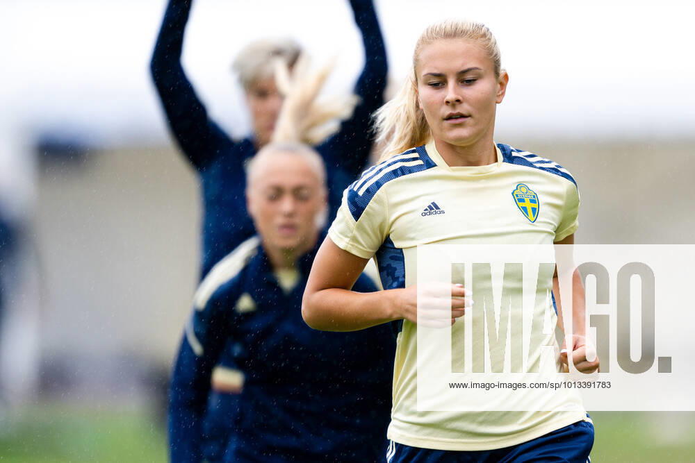 Amanda Nilden of the Swedish womens national football team at a training session during the UEFA Womens Euro 2022 Championship on July 25, 2022 in Chester Photo Ludvig Thunman BILDBYRAN code LT LT0392 football football soccer fotball fotbols em europamaesterskap em uefa womens euro training practice training sweden sweden ladies bbeng,