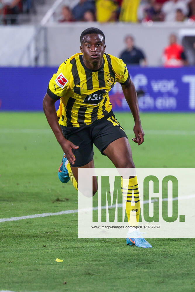 Football, 2022 2023 season, 1 Bundesliga, SC Freiburg Borussia Dortmund, Youssoufa Moukoko Borussia Dortmund celebrates the goal to 1 2, Photo Dennis Ewert RHR PHOTO xRHR PHOTO DEx