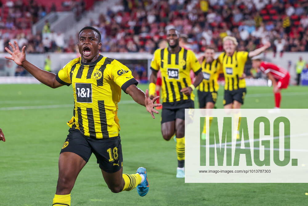 Football, 2022 2023 season, 1 Bundesliga, SC Freiburg Borussia Dortmund, Youssoufa Moukoko Borussia Dortmund celebrates the goal to 1 2, Photo Dennis Ewert RHR PHOTO xRHR PHOTO DEx