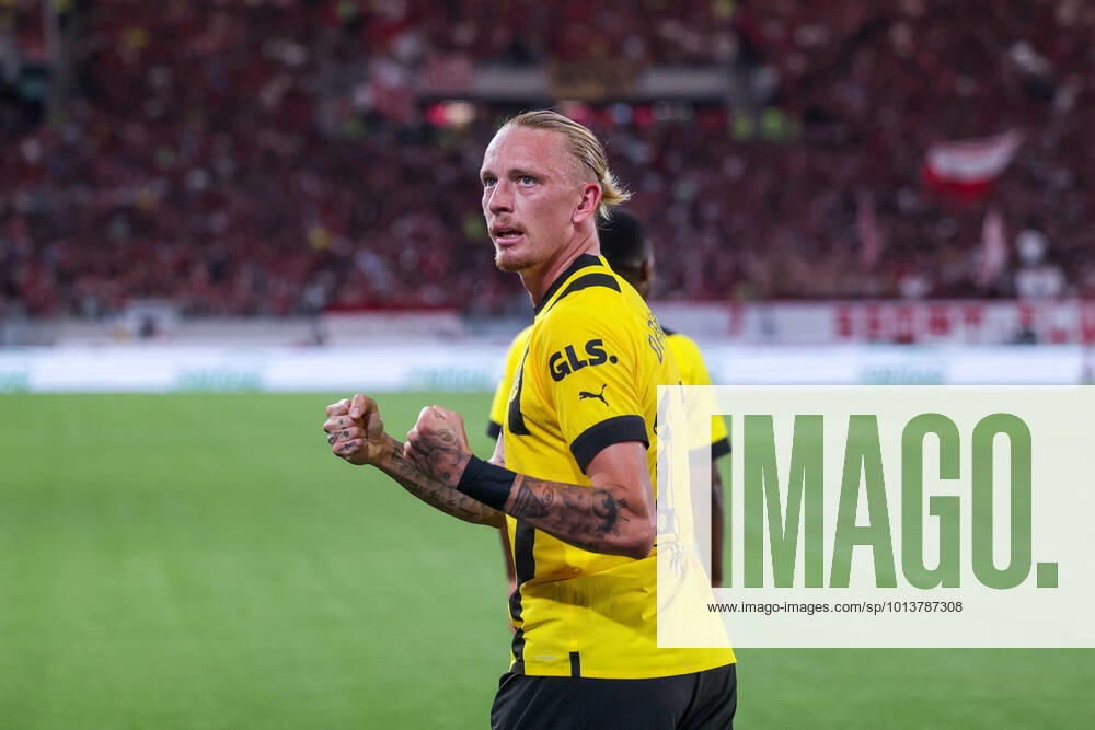 Football, 2022 2023 season, 1 Bundesliga, SC Freiburg Borussia Dortmund, Marius Wolf Borussia Dortmund , Photo Dennis Ewert RHR PHOTO xRHR PHOTO DEx
