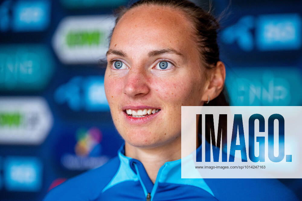 Marit Bratberg Lund of the Norwegian womens national football team during a press event on August 30, 2022 in Oslo Photo Vegard Grott BILDBYRAN code VG VG0343 bbeng fotboll football soccer fotbol vm kval kval fifa womens world cup qualifier qualifier press event pressetreff norge norway pond,