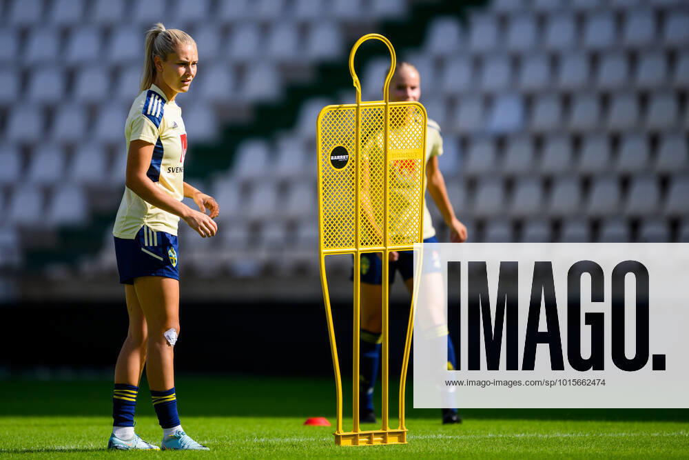 Amanda Nilden of the Swedish womens national football team at a training session on October 6, 2022 in Cordoba Photo Ludvig Thunman BILDBYRAN code LT LT0421 football football soccer fotball training practice training sweden sweden lady bbeng,