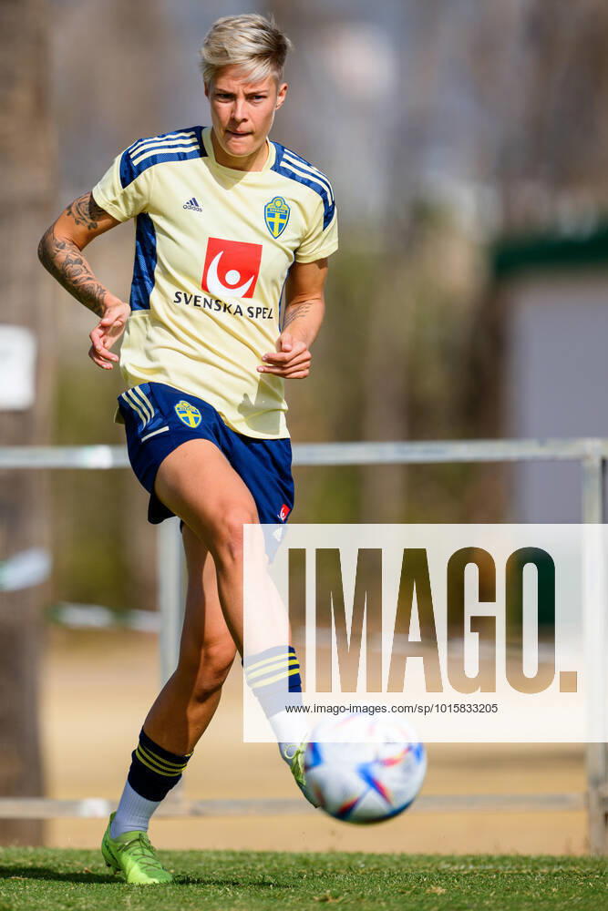 Amanda Nilden of the Swedish womens national football team at a training session on October 9, 2022 in Cordoba Photo Ludvig Thunman BILDBYRAN code LT LT0426 football football soccer fotball training practice training sweden sweden lady bbeng,