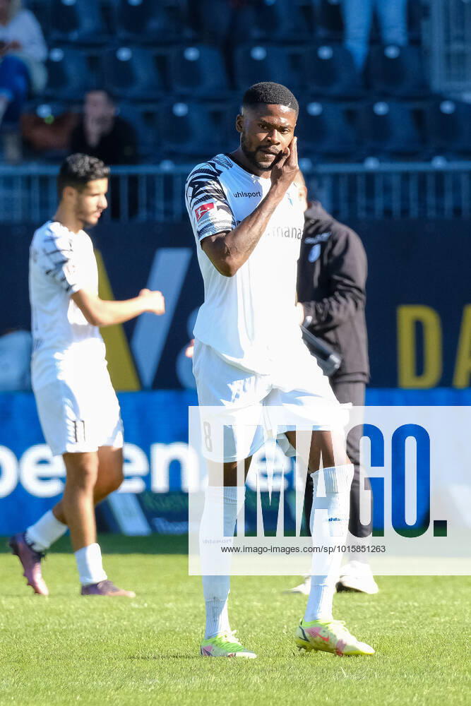 Moritz Broni Kwarteng 1 FC Magdeburg, 08 after the defeat visibly entauescht enttaeuschung sadly dejected, SV Sandhausen vs 1 FC Magdeburg, Football, 2 Liga, 11 Matchday, Season 2022 2023, 09 10 2022, DFL REGULATES PROHIBIT ANY USE OF PHOTOGRAPHS AS IMAGE SEQUENCES AND OR QUASI VIDEO SV Sandhausen vs 1 FC Magdeburg, Football, 2 Liga, 11 Matchday, Season 2022 2023, 09 10 2022 Sandhausen