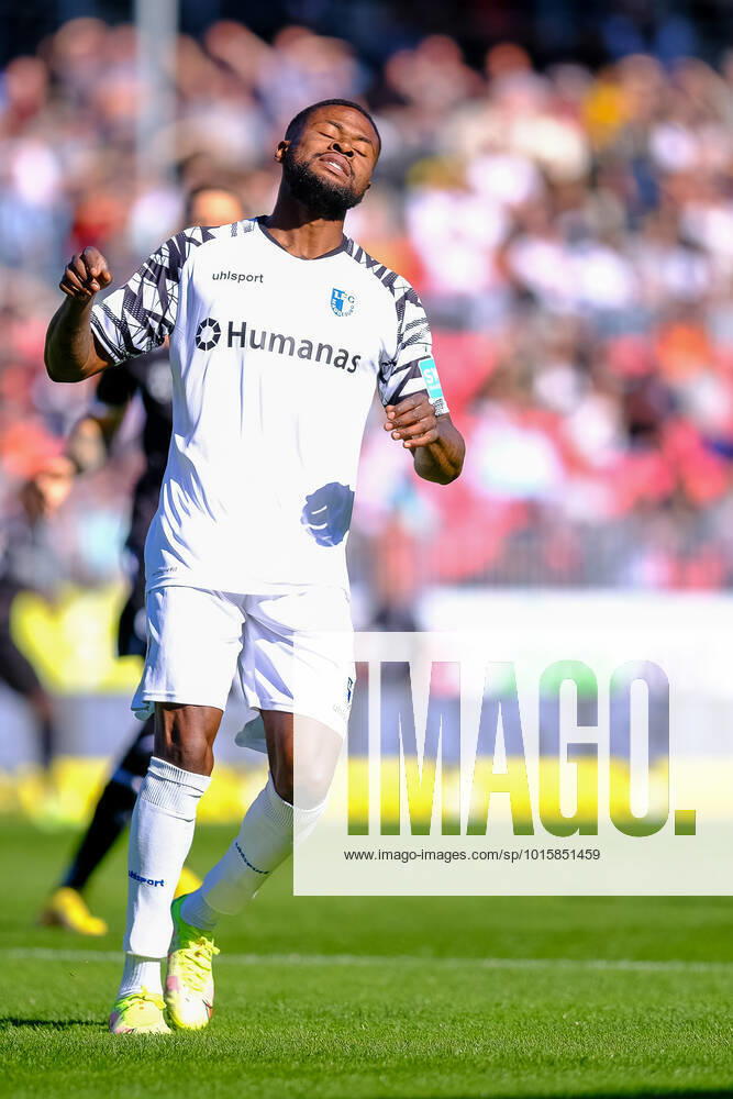 Moritz Broni Kwarteng 1 FC Magdeburg, 08 is visibly disappointed sadly dejected after a scoring chance, SV Sandhausen vs 1 FC Magdeburg, Football, 2 Liga, 11 Matchday, Season 2022 2023, 09 10 2022, DFL REGULATES PROHIBIT ANY USE OF PHOTOGRAPHS AS IMAGE SEQUENCES AND OR QUASI VIDEO SV Sandhausen vs 1 FC Magdeburg, Football, 2 Liga, 11 Matchday, Season 2022 2023, 09 10 2022 Sandhausen