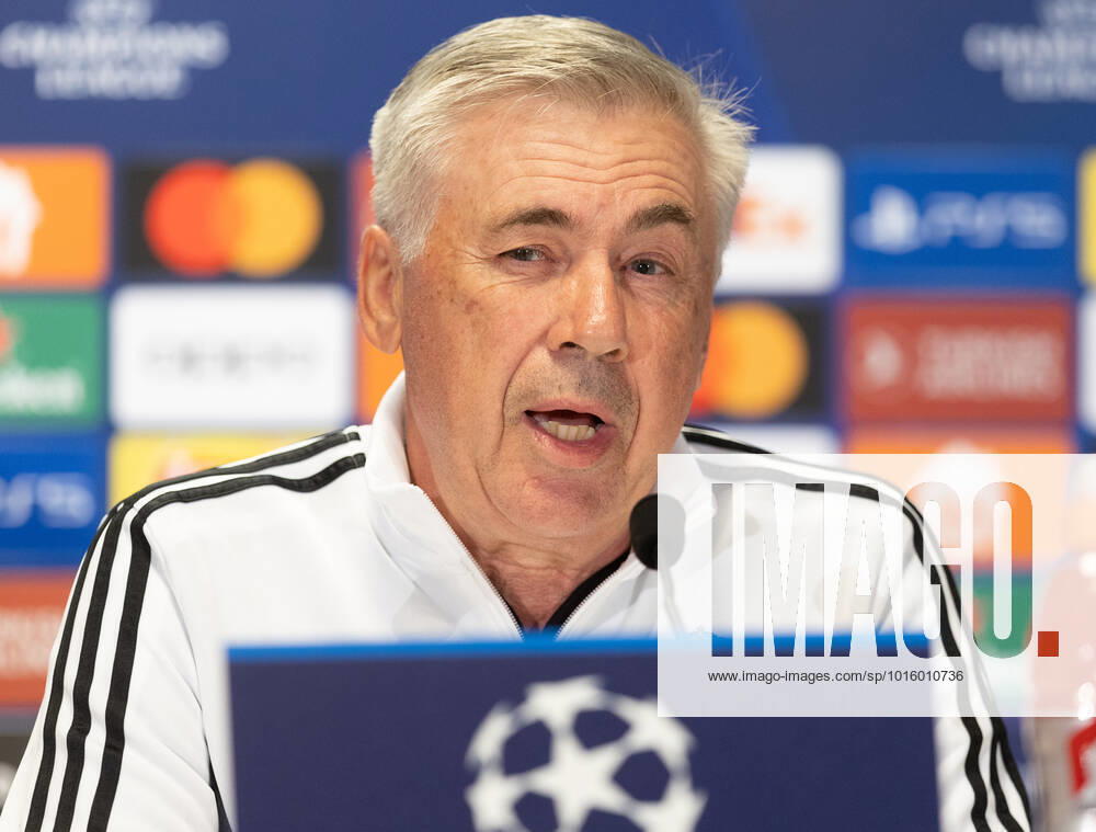 Real Madrid Training Session And press conference, PK, Pressekonferenz Trener Carlo Ancelotti (Real) during the training session and press conference of Real Madrid in Warsaw, Poland, on October 10, 2022. Warsaw Poland
