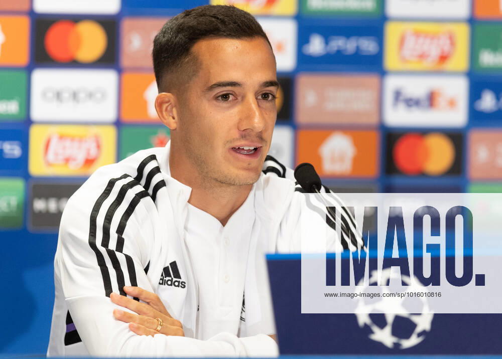 Real Madrid Training Session And press conference, PK, Pressekonferenz Lucas Vazquez (Real) during the training session and press conference of Real Madrid in Warsaw, Poland, on October 10, 2022. Warsaw Poland