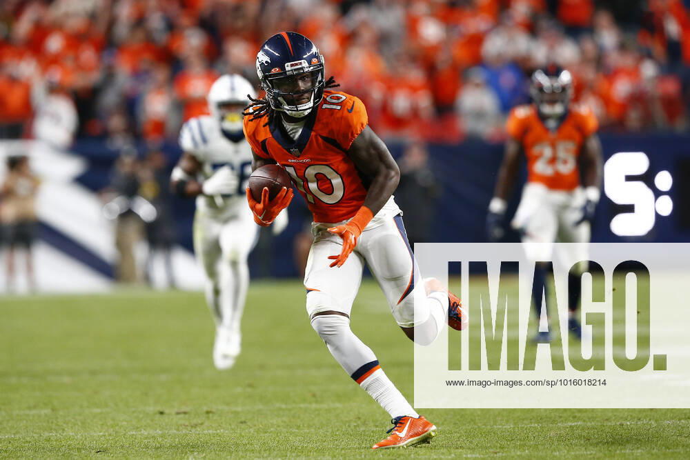 DENVER, CO - OCTOBER 06: Denver Broncos Wide Receiver Jerry Jeudy (10) in action during an NFL, American Football Herren, USA game between the Indianapolis Colts and the Denver Broncos on October 06, 2022 at Empower Field at Mile High in Denver CO. (Photo by Jeffrey Brown Icon Sportswire) NFL: OCT 06 Colts at Broncos Icon100622098