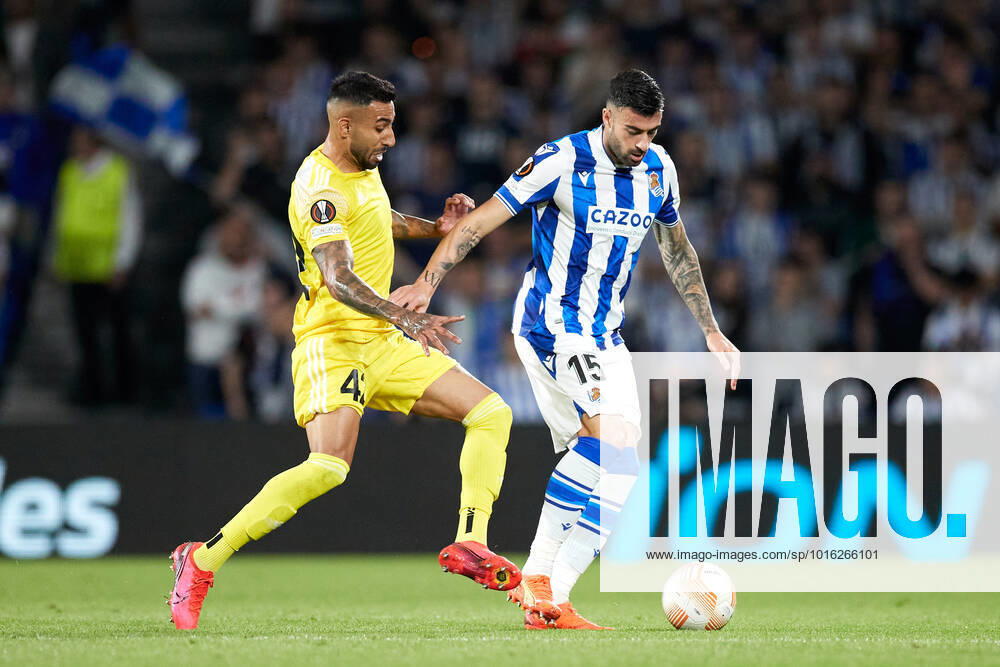 Diego Rico of Real Sociedad competes for the ball with Renan Guedes of FC Sheriff Tiraspol during the UEFA Europa League group E match between Real Sociedad and FC Sheriff Tiraspol at Reale Arena on October 13, 2022, in San Sebastian, Spain. SAN SEBASTIAN SPAIN - ZUMAa181 20221013_zaa_a181_080