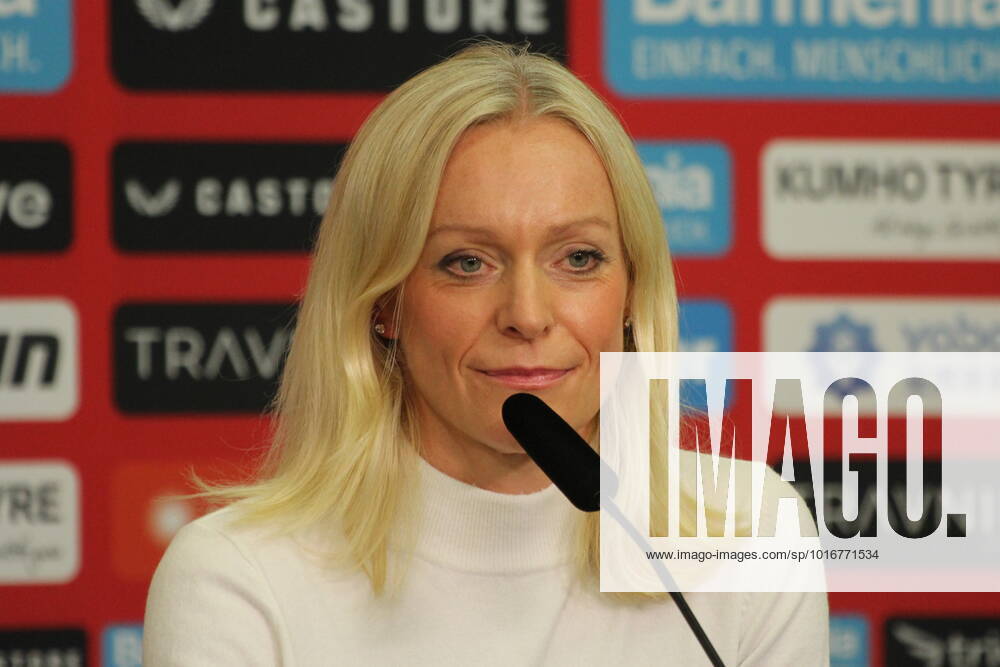 Valeska Homburg (Bayer 04 Leverkusen), Leiterin Medien und PR