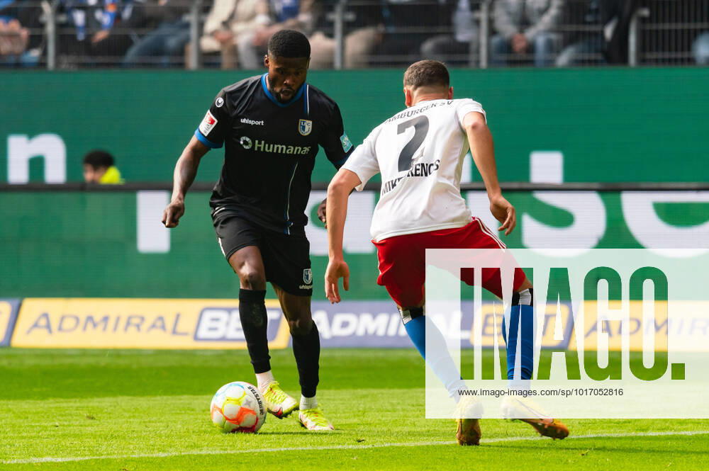 Moritz Broni Kwarteng 1 FC Magdeburg 8 vs William Mikelbrencis Hamburger SV 2 Hamburger SV vs 1 FC Magdeburg, Football, 2 Bundesliga, Matchday 13, Season 2022 23, 23 10 2022 DFL REGULATES PROHIBIT ANY USE OF PHOTOGRAPHS AS IMAGE SEQUENCES AND OR QUASI VIDEO Press photo Marcel von Fehrn Hamburger SV vs 1 FC Magdeburg, Football, 2 Bundesliga, Matchday 13, Season 2022 23, 23 10 2022 Hamburg