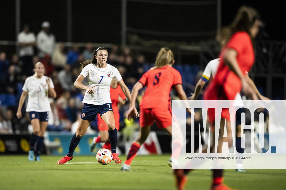 Ingrid Syrstad Engen of Norway during the international friendly football match between England and Norway on November 15, 2022 in San Pedro del Pinatar Photo Petter Arvidson BILDBYRAN code PA PA0438 football football soccer football training international friendly england norge norway dam bbeng,