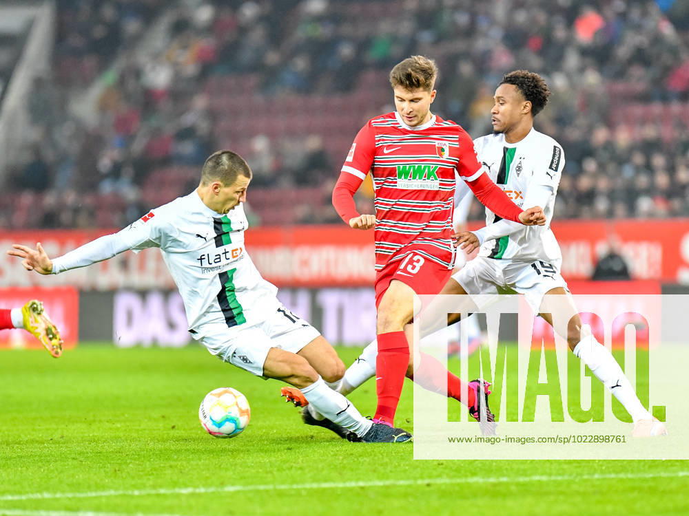 In action at the Bundesliga match FC Augsburg Borussia Mönchengladbach on 25 01 2022 Augsburg WWK Arena Bayern Germany