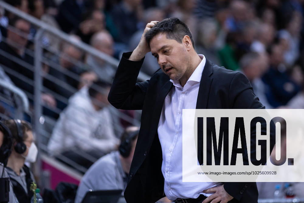 EasyCredit Basketball Bundesliga, Telekom Baskets Bonn vs Würzburg Baskets, 11 03 2023 Sasa Filipovski Headcoach Würzburg Baskets