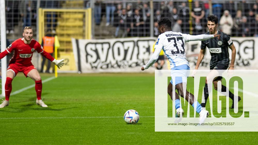 Nicolas Kristof 20 SV 07 Elversberg , Joseph Boyamba 33 TSV 1860 Muenchen , TSV 1860 Muenchen vs SV 07 Elversberg, Football, 3 Liga, 27 Matchday, 14 03 2023 DFB regulations prohibit any use of photographs as image sequences and or quasi video Muenchen Bayern Germany