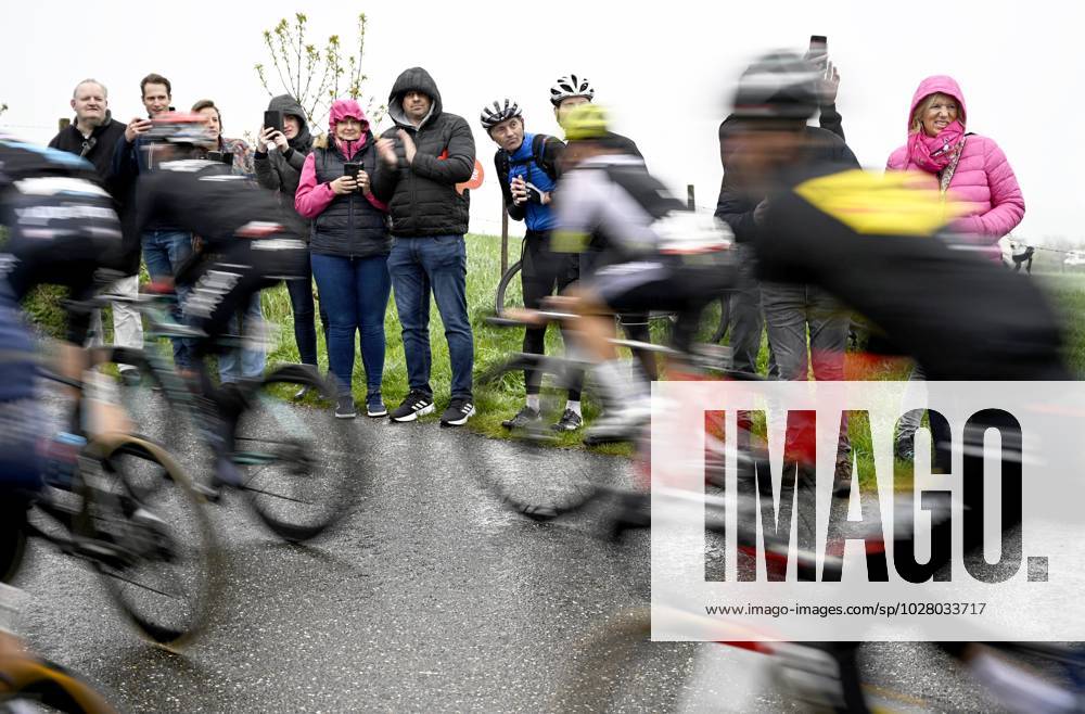 Cycling fans pictured during the men elite Amstel Gold Race one day cycling race, 253,6 km from Maastricht to Valkenburg, The Netherlands, Sunday 16 April 2023. JASPERxJACOBS x64997568x