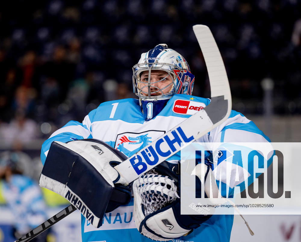 Jonas Stettmer goalie, ERC Ingolstadt Panther, 1 at warmup EHC Red Bull Muenchen vs ERC Ingolstadt, ice hockey, DEL, playoffs, final game 5, season 2022 2023, 23 04 2023 EHC Red Bull Muenchen vs ERC Ingolstadt, ice hockey, DEL, playoffs, final game 5, season 2022 2023, 23 04 2023 Muenchen