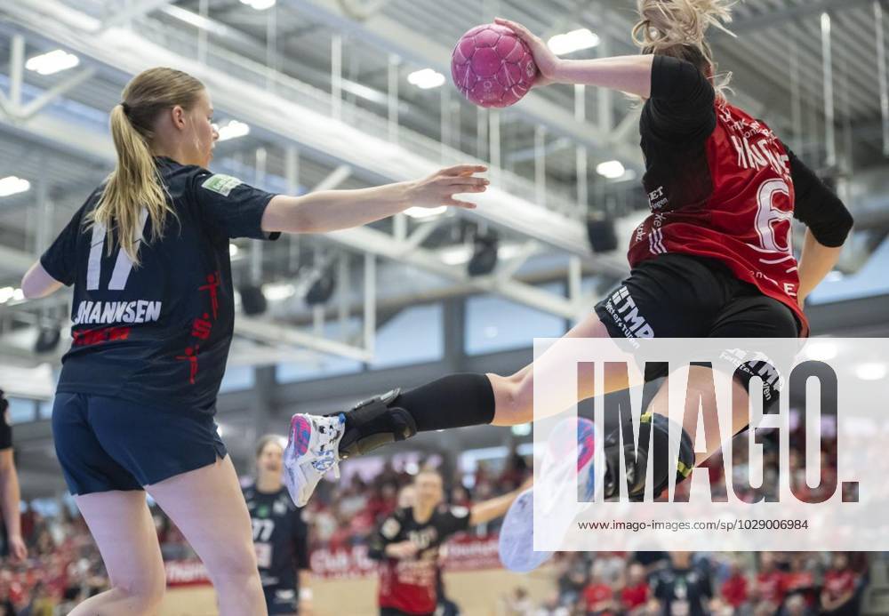 Handball Frauen 1. Bundesliga Frauen Saison 2022-2023 Salzhalle 22. Spieltag Thueringer HC - Neckarsulmer Sport-Union im Foto: Nathalie Hendrikse 6 (Thüringer HC) ( Deutschland Thueringen Bad Langensalza