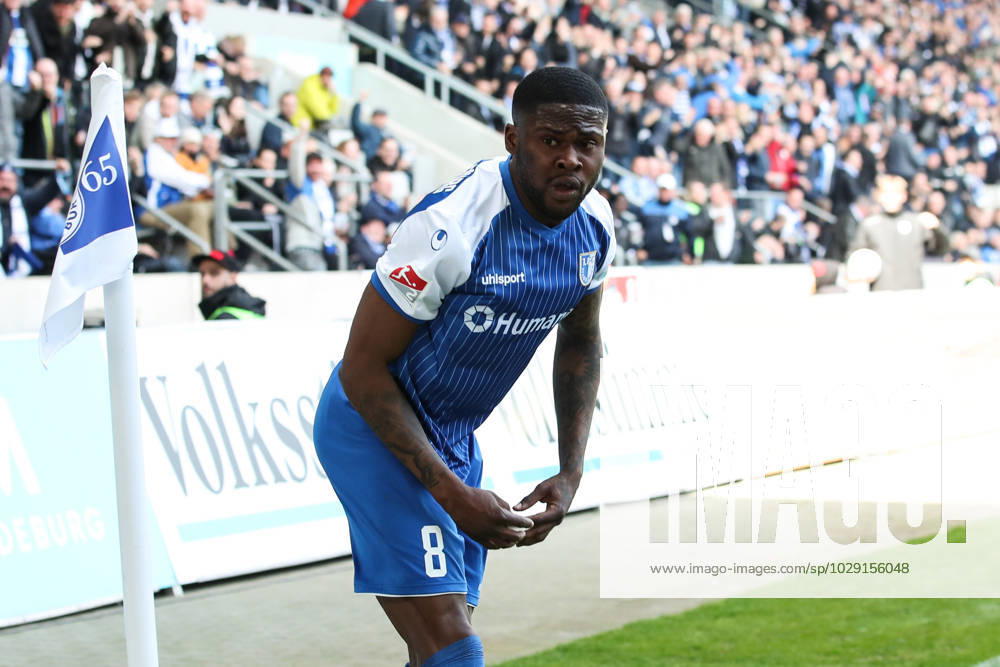 Goal celebration scorer Moritz Broni Kwarteng 1 FC Magdeburg,8 hits to 1 0 2 Football Bundesliga season 2022 2023 1 FC Magdeburg vs Hamburger SV in the MDCC Arena in Magdeburg action,soccer,man,men,Germany