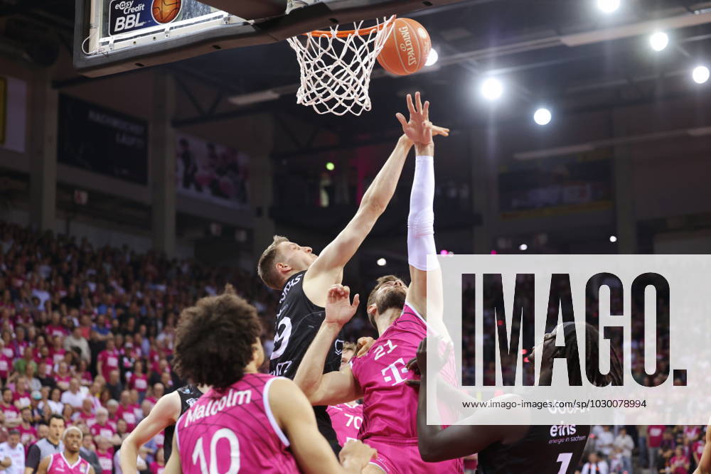 Leon Kratzer Telekom Baskets Bonn vs NINERS Chemnitz Playoffs Quarterfinals Game 2