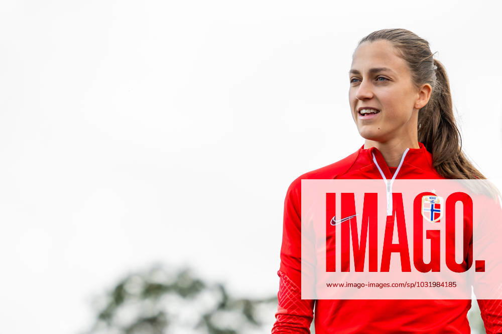 Emma Stolen Godo of the Norwegian women?s national soccer team during a training session ahead of the FIFA Women s World Cup on July 19, 2023 in Auckland Photo Vegard Grott BILDBYRAN code VG VG0484 bbeng fotball fotboll norge norway a kvinner dam fotbolls vm fotball vm kvinner världsmästerskap vm fifa womens world cup träning practice training day 1
