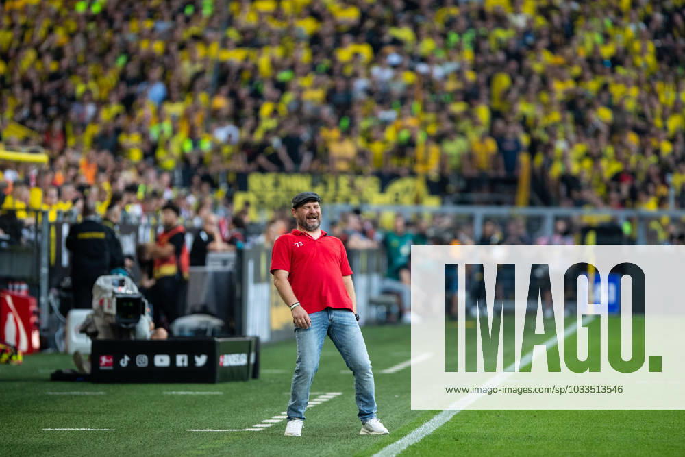 1 Bundesliga, 1 Spieltag Borussia Dortmund 1 FC Koeln, Dortmund, Signal Iduna Park, 19 08 2023 Steffen Baumgart Trainer 1 FC Koeln 1 Bundesliga, 1 Spieltag Borussia Dortmund 1 FC Koeln, Dortmund, Signal Iduna Park, 19 08 2023 DFL Regulations prohibit any of use of photographs as image sequences and quasi video