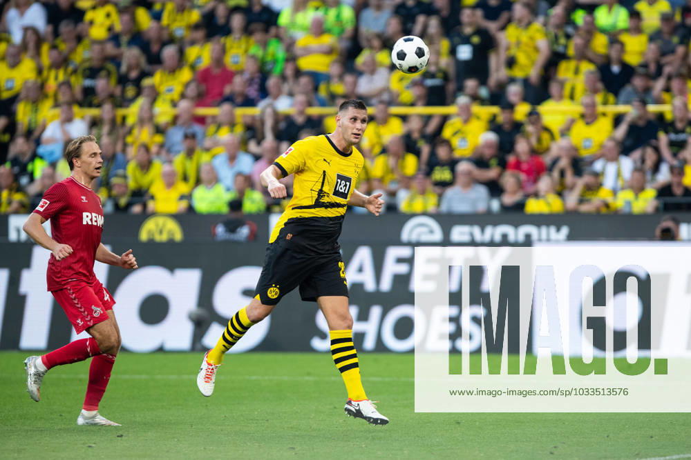 1 Bundesliga, 1 Spieltag Borussia Dortmund 1 FC Koeln, Dortmund, Signal Iduna Park, 19 08 2023 Niklas Suele Borussia Dortmund, 25 1 Bundesliga, 1 Spieltag Borussia Dortmund 1 FC Koeln, Dortmund, Signal Iduna Park, 19 08 2023 DFL Regulations prohibit any of use of photographs as image sequences and quasi video