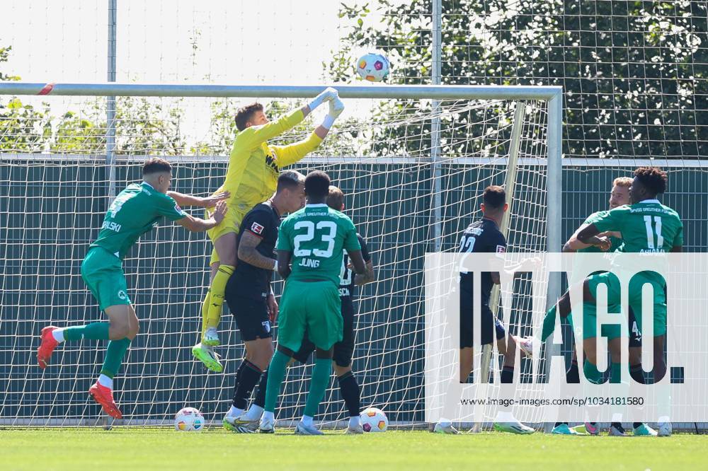 Goalkeeper action of Finn Dahmen 1 FC Augsburg , FC Augsburg vs SpVgg Greuther Fuerth, football, test match, 07 09 2023 Augsburg Bayern Germany