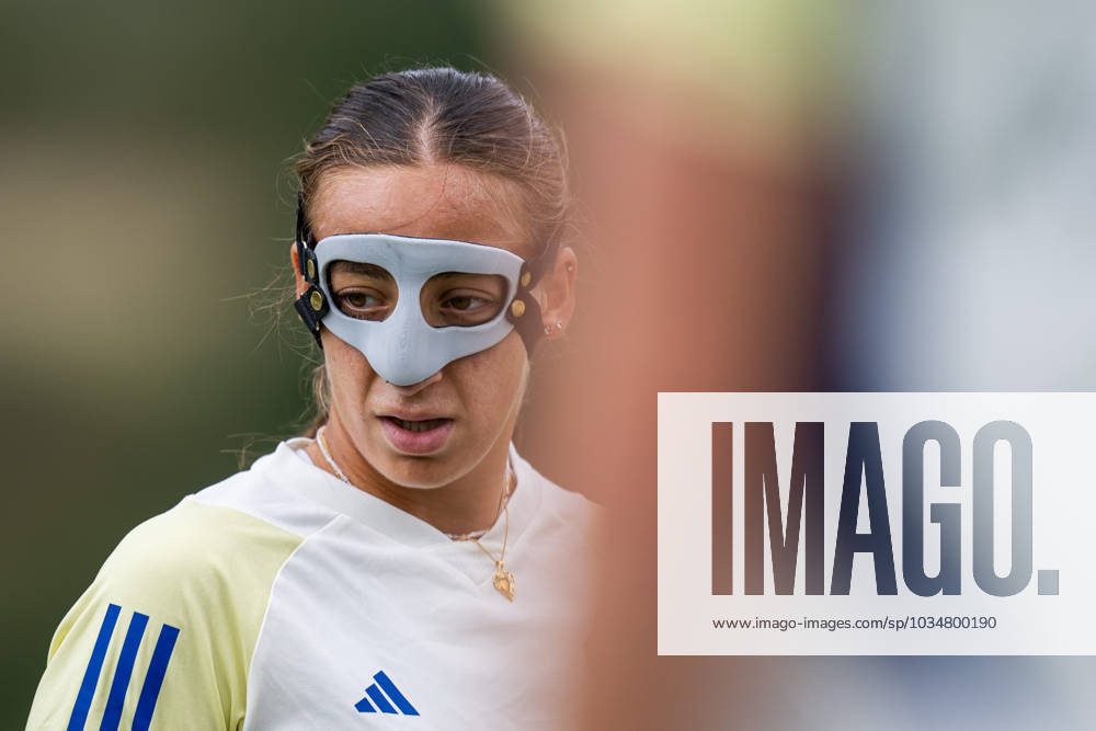 Rosa Kafaji of the Swedish women s national football team during a training session on September 25, 2023 in Castel di Sangro Photo Mathias Bergeld BILDBYRAN code MB MB0729 fotboll football soccer fotball nations league träning practice training sverige sweden dam bbeng uefa women?s nation league