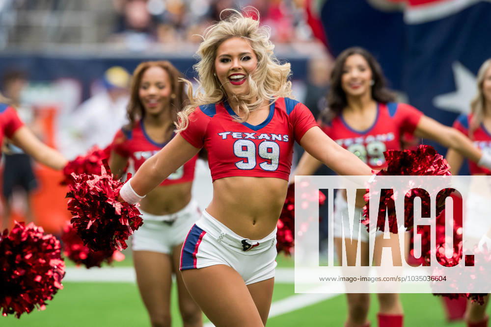 The Houston Texans cheerleaders perform during a game between the Pittsburgh Steelers and the Houston Texans in Houston, TX. .. CSM USA - ZUMAc04_ 20231001_zma_c04_231