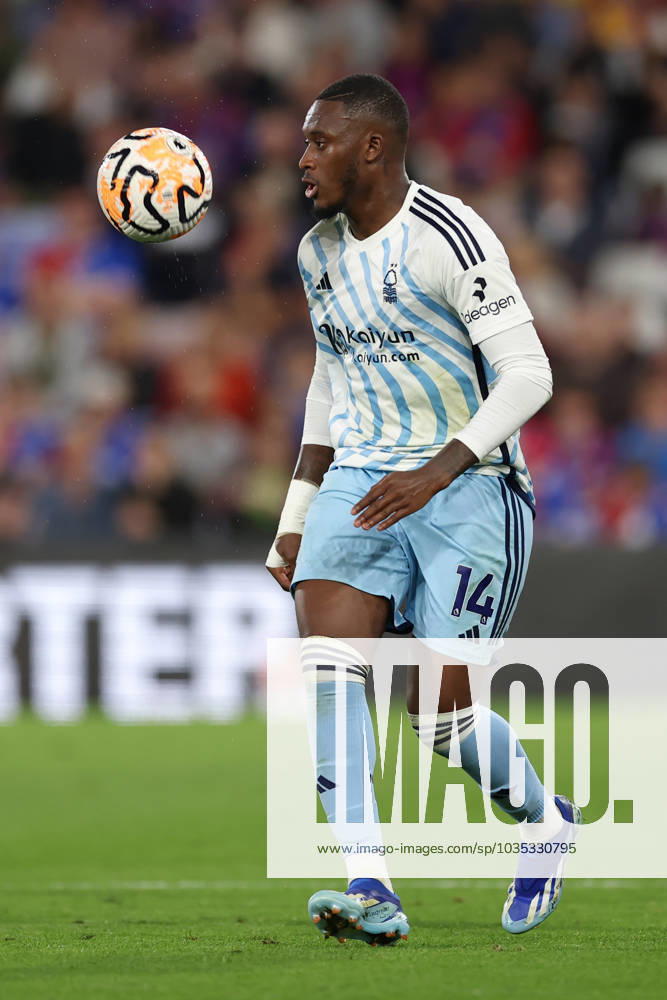 Crystal Palace gegen Nottingham Forest 07 Oktober 2023, London Premier League Fußball Crystal Palace gegen Nottingham Forest Callum Hudson Odoi von Nottingham Forest Foto Jacques Feeney Abseits London UK