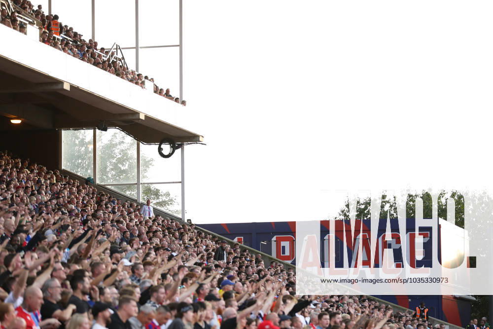 Crystal Palace gegen Nottingham Forest 07 Oktober 2023, London Premier League Fußball Crystal Palace gegen Nottingham Forest Die Zuschauer im Selhurst Park Foto Jacques Feeney Abseits London UK