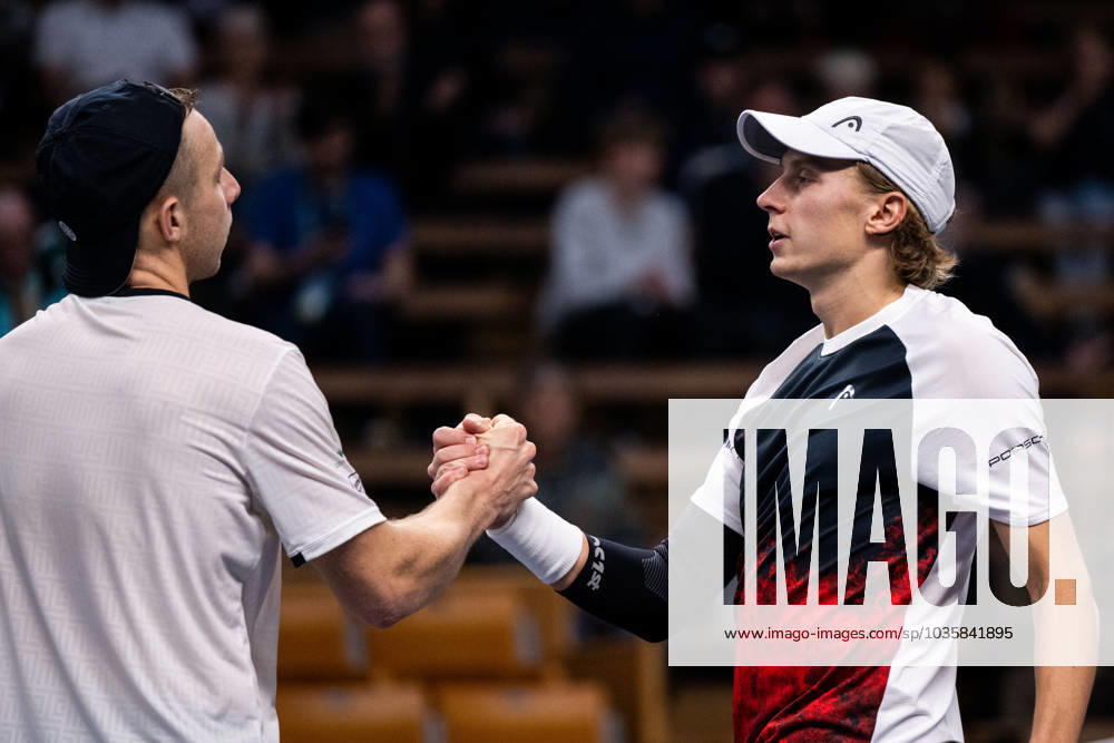 Tallon Griekspoor of the Netherlands and Emil Ruusuvuori of Finland during day 5 of the Nordic Open tennis tournament on October 18, 2023 in Stockholm Photo Emma Wallskog BILDBYRAN COP 320 EW0271 tennis nordic open dag 5 bbeng
