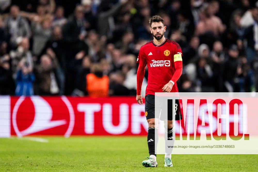 Bruno Fernandes of Manchester United looks dejected after 2 2 during the UEFA Champions League football match between FC Copenhagen and Manchester United on November 8, 2023 in Copenhagen Photo Petter Arvidson BILDBYRAN kod PA PA0685 fotboll football soccer fotball champions league fc copenhagen manchester united bbeng depp