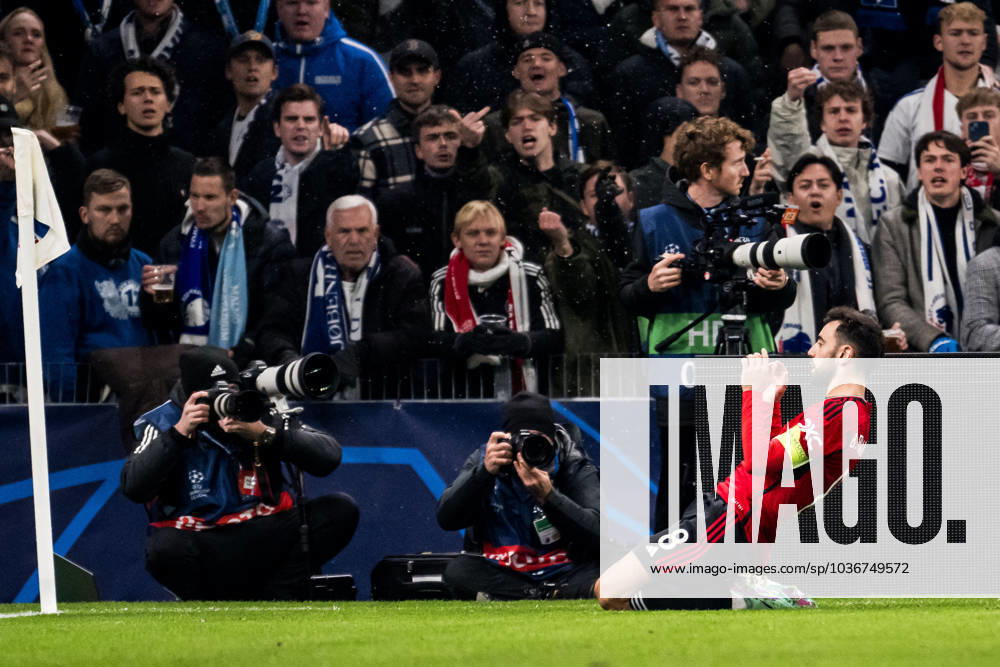 Bruno Fernandes of Manchester United celebrates after 2 3 during the UEFA Champions League football match between FC Copenhagen and Manchester United on November 8, 2023 in Copenhagen Photo Petter Arvidson BILDBYRAN kod PA PA0685 fotboll football soccer fotball champions league fc copenhagen manchester united bbeng jubel