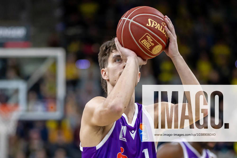 Oldenburg, Lower Saxony, DEU, 13 01 2024, Zachary Ensminger BG Göttingen EWE Baskets Oldenburg vs BG Göttingen 1 Basketball Bundesliga Season 2023 2024, Matchday 16, Grosse EWE Arena EWE Baskets Oldenburg vs BG Göttingen www.andreas-burmann.de