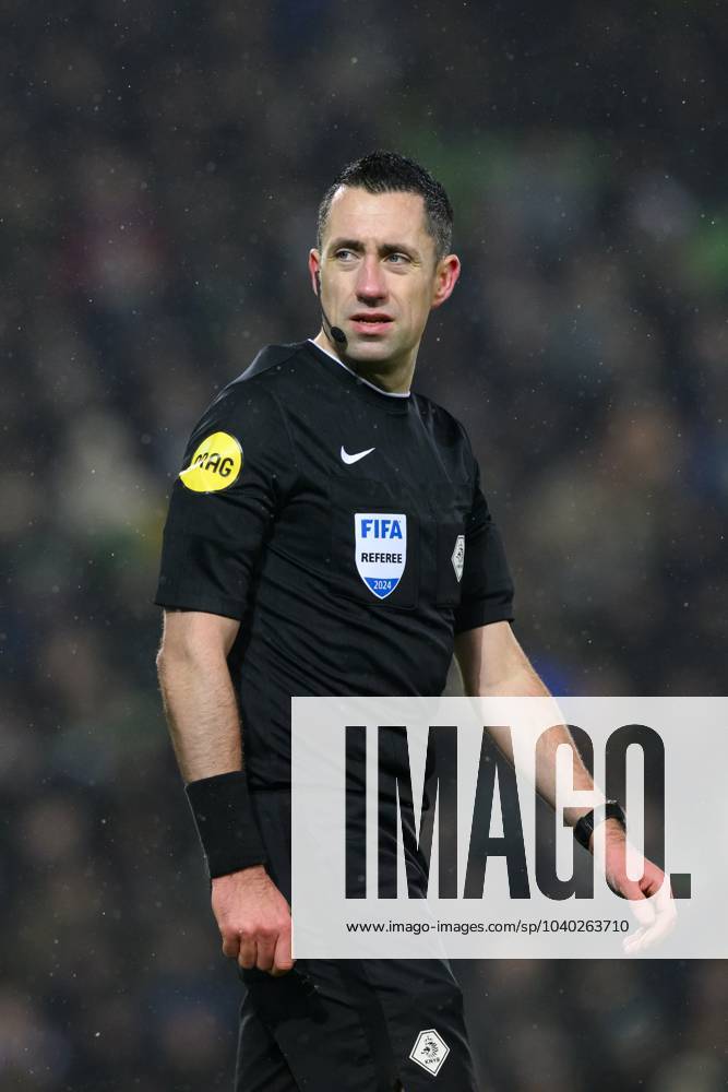 GRONINGEN - Referee Dennis Higler during the Quarterfinal KNVB Cup match between FC Groningen and Fortuna Sittard at the Euroborg stadium on February 8, 2024 in Groningen, the Netherlands. ANP COR LASKER TOTO KNVB CUP: Quarter Final 2023 2024 ANPxSportx IVx 490596982 originalFilename: 490596982