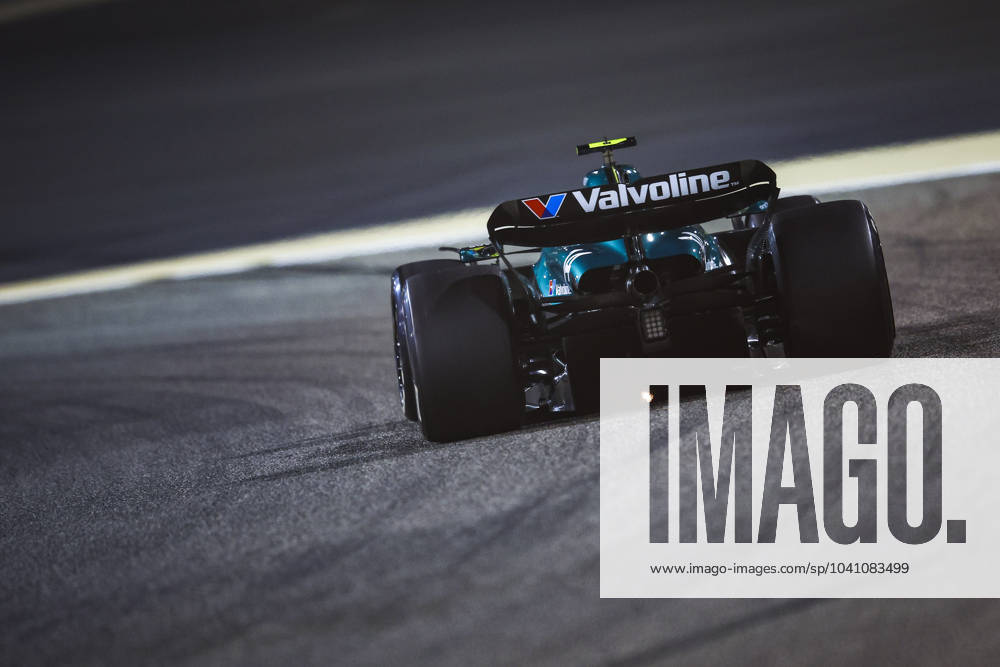 14 ALONSO Fernando spa , Aston Martin F1 Team AMR24, action during the Formula 1 Aramco pre season testing 2024 of the 2024 FIA Formula One World Championship from February 21 to 23, 2024 on the Bahrain International Circuit, in Sakhir, Bahrain Photo Eric Alonso DPPI F1 Pre season Testing in Bahrain at Bahrain International Circuit on February 22, 2024 in Sakhir, Bahrain Photo by HOCH ZWEI Sakhir Sakhir Bahrain Bahrain