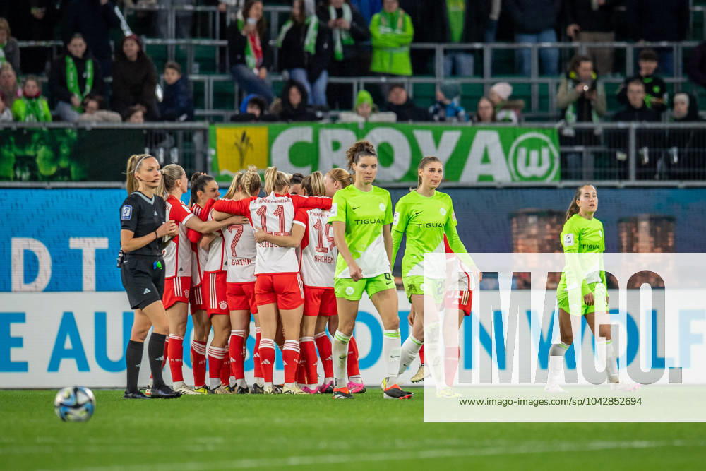 Google Pixel Womens Bundesliga, VfL Wolfsburg vs FC Bayern Munich Wolfsburg, 23 03 2024 cheers to 0 1 by Pernille Harder FC Bayern Munich, 21 while Dominique Janssen VfL Wolfsburg, 6 , Jule Brand VfL Wolfsburg, 29 are frustrated Google Pixel Womens Bundesliga, VfL Wolfsburg vs FC Bayern Munich, Volkswagen Arena, Wolfsburg 23 03 2024 DFL REGULATIONS PROHIBIT ANY USE OF PHOTOGRAPHS AS IMAGE SEQUENCES AND OR QUASI VIDEO