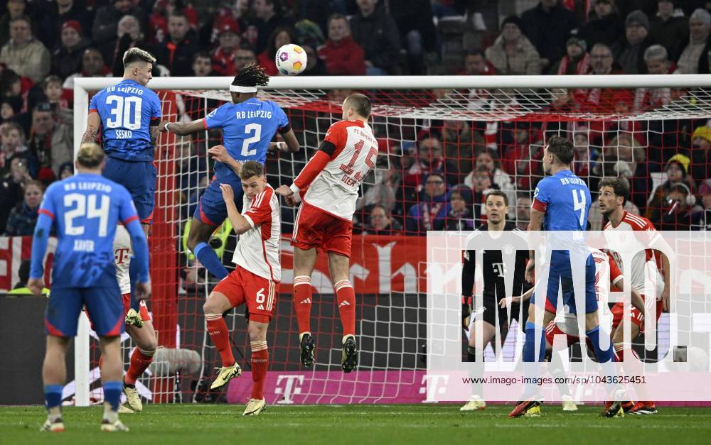 Penalty area scene, Goal area scene Header duel Duel Action Mohamed Simakan 02 Rasenballsport Leipzig RBL against Eric Dier FC Bavaria Munich FCB 15 Joshua Kimmich FC Bavaria Munich FCB 06 Benjamin Sesko Rasenballsport Leipzig RBL 30 , Alliance Arena, Munich, Bavaria, Germany, Europe